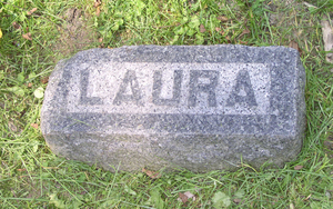 Laura [E.] [Casno]